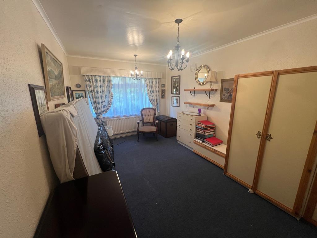 Lot: 83 - DETACHED HOUSE FOR IMPROVEMENT - Additional bedroom